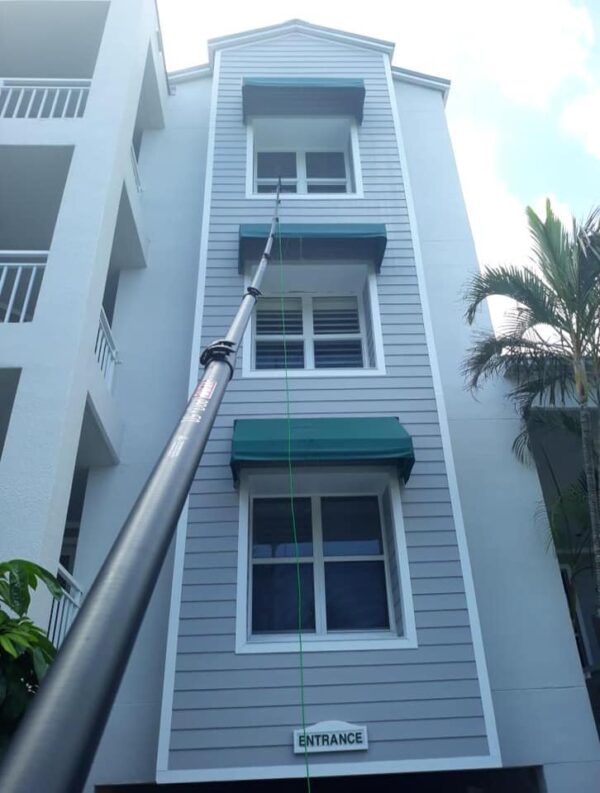 Extendable Window Cleaning Pole With Hose Attachment